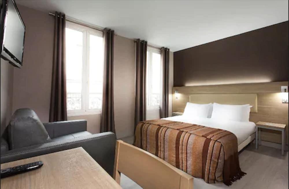 Des Pavillons Parigi